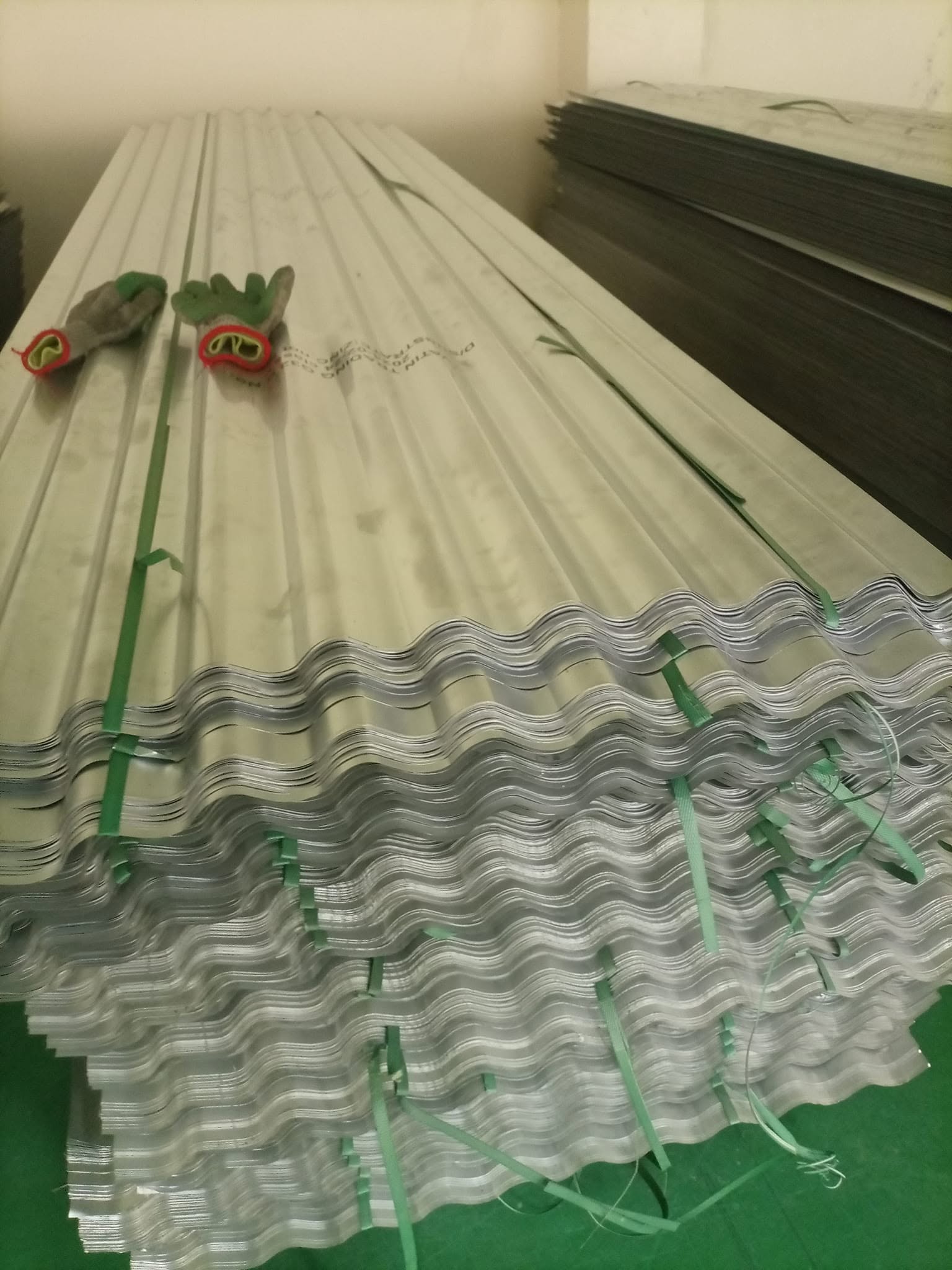 Corrugated Iron Sheet - 32 Gauge 2m